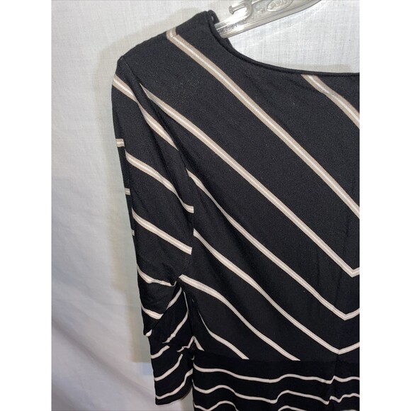White House Black Market V Neck Dress Women’s Size 10 Black Striped Zip Back NWT - Picture 11 of 12